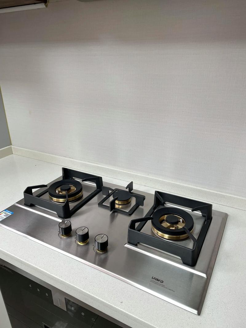 燃气灶具